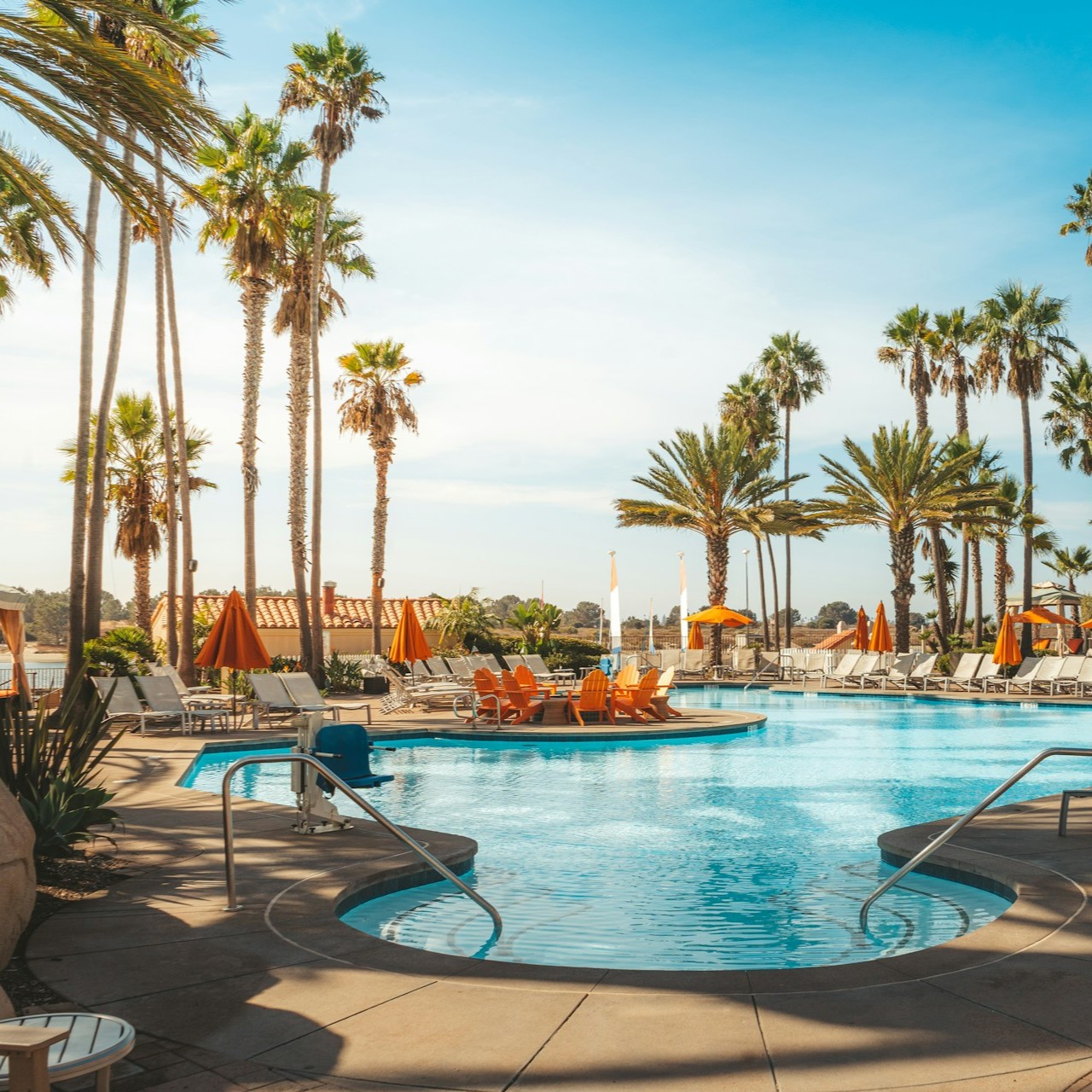 huge-pool-side-area-sea-side